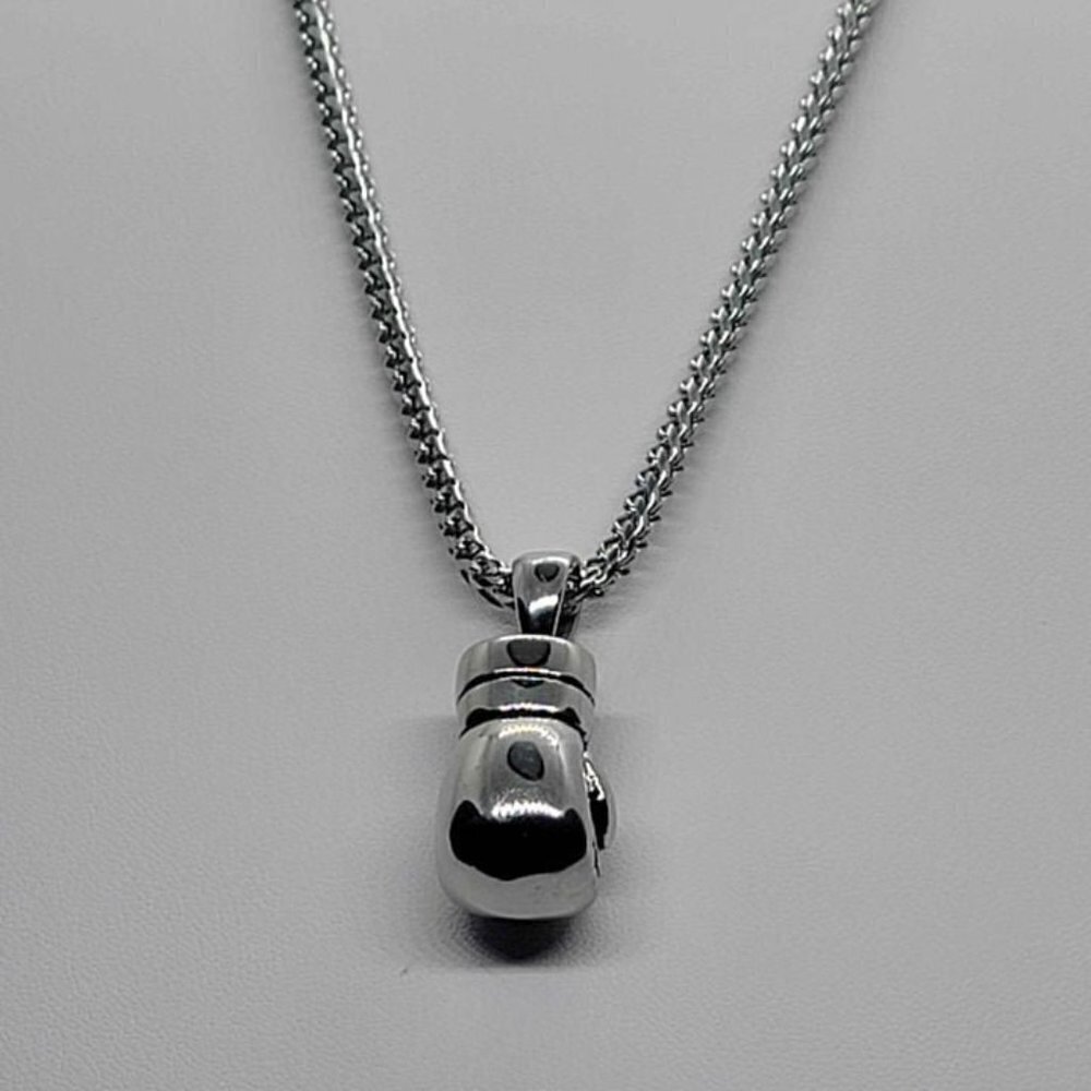 Brand New Stainless steel boxing glove pendent and chain